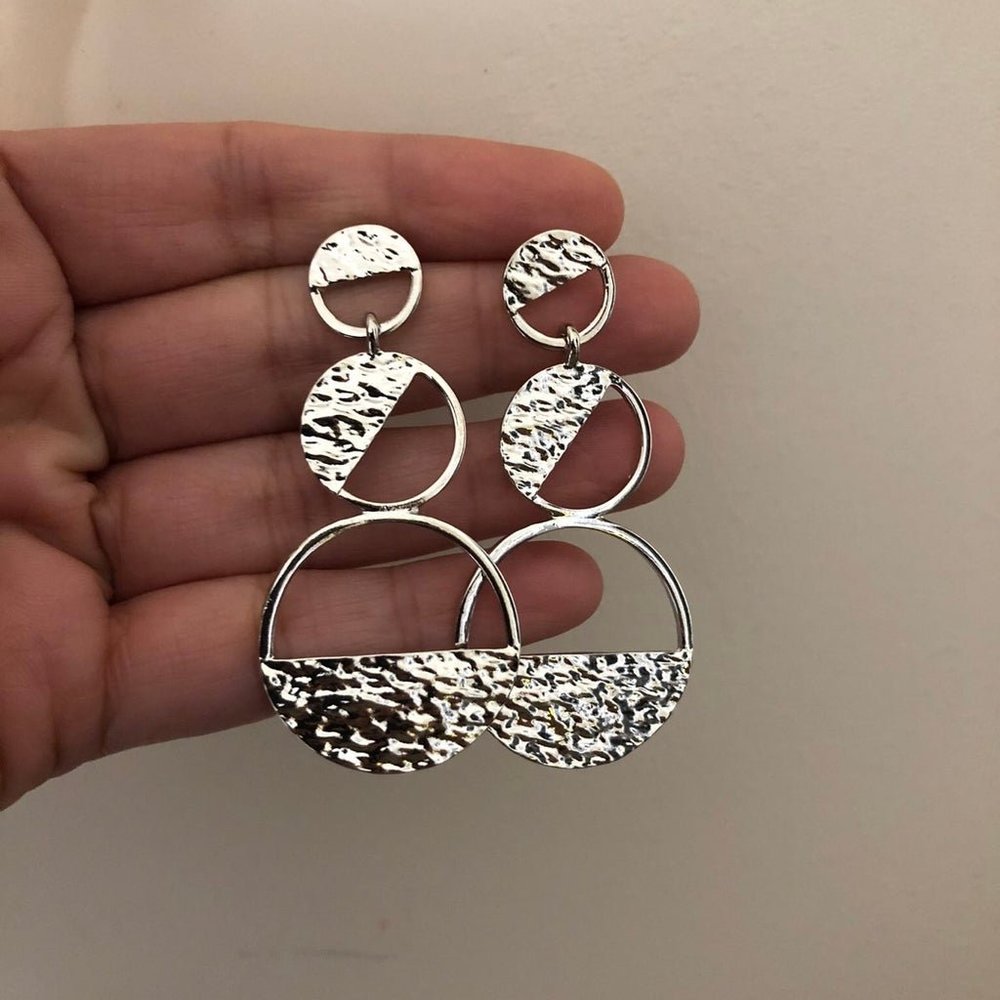 Free earrings with any bundle NWOT